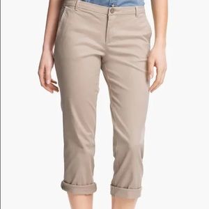NWT Kut from the Kloth Gwen Relaxed Trouser - khaki